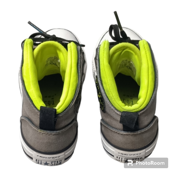 Kid's Converse Chuck Taylor High-Tops - Picture 3 of 7